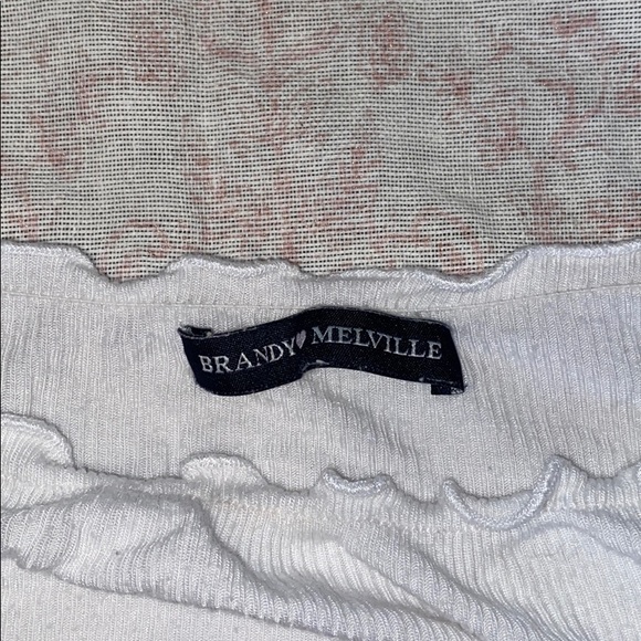 Brandy Melville Off the Shoulder Crop Top - Picture 2 of 2